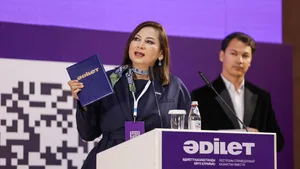 Партия “Әділет“представила в Актобе инициативы по поддержке семей, женщин и детей