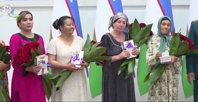 Более 250 человек стали гражданами Узбекистана. Видео