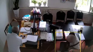 Проректора вуза в городе Манасе задержали по делу о сборе денег со студентов