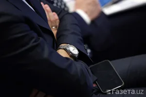 Госорганы могут обязать публиковать данные о подарках в командировках и спонсорской помощи