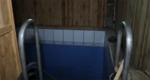 Житель Зарафшана построил бассейн прямо в квартире многоэтажного дома и поплатился. Видео