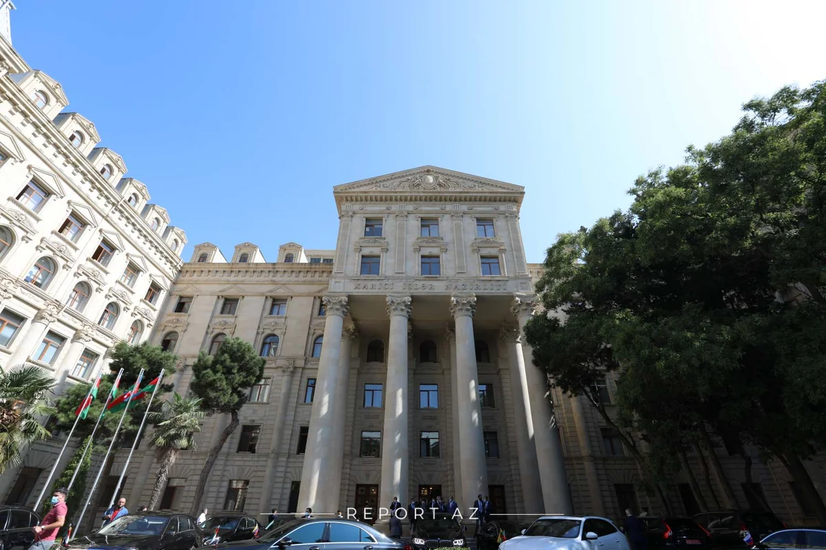 Азербайджан поздравил Швецию с национальным праздником