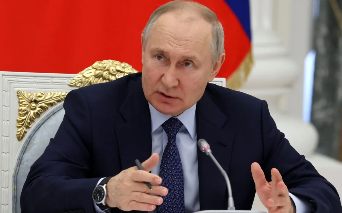 Путин прокомментировал «неудобства» из-за ситуации с топливом в РФ 15:34 / 24.08.2026 15:34 / 24.08.2026 Путин прокомментировал «неудобства» из-за ситуации с топливом в РФ
