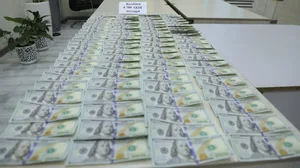 В Андижане иностранец пытался обменять крупную партию фальшивой валюты