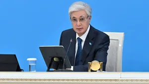 Лизинг авто и прямые рейсы в США. Президент подписал несколько важных законов