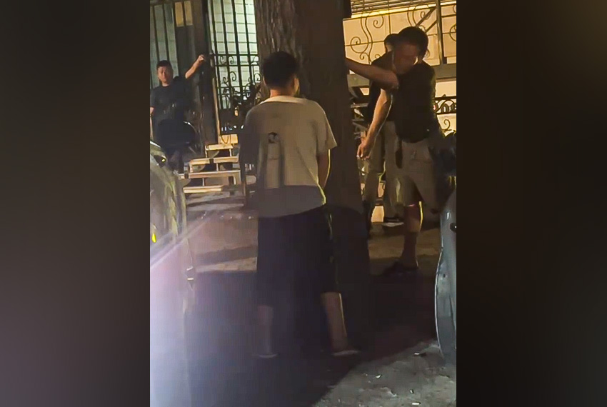 В Бишкеке мужчина справлял нужду в общественном месте