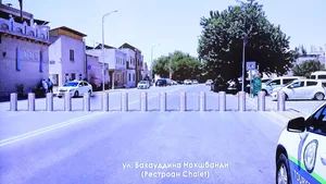 В исторической части Бухары установят 20 выдвижных боллардов для защиты туристов и контроля трафика