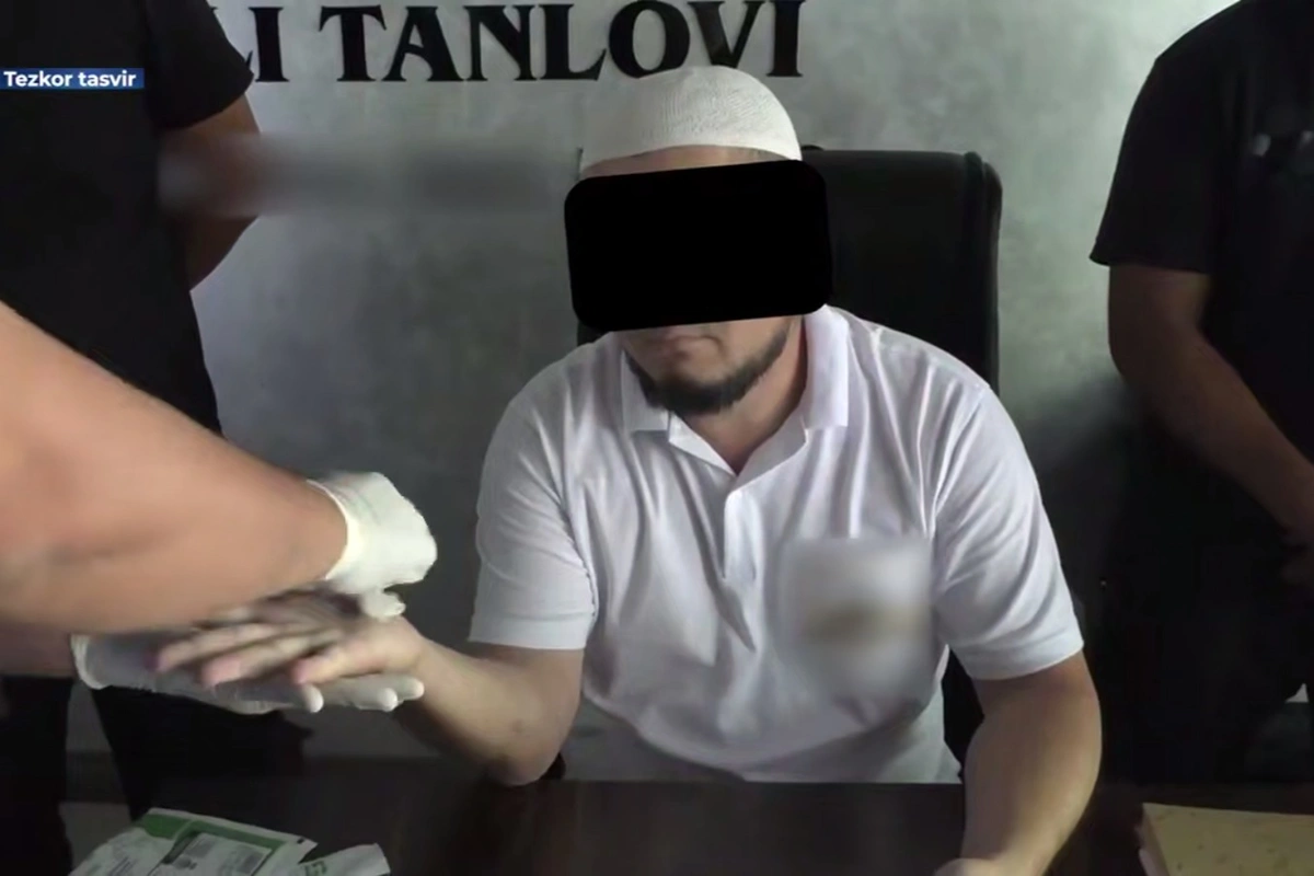 В Ташкенте и Фергане задержали двух незаконных организаторов умры