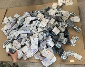 Правоохранители наткнулись на крупную партию контрафактных лекарств на границе в Ташкентской области. Видео