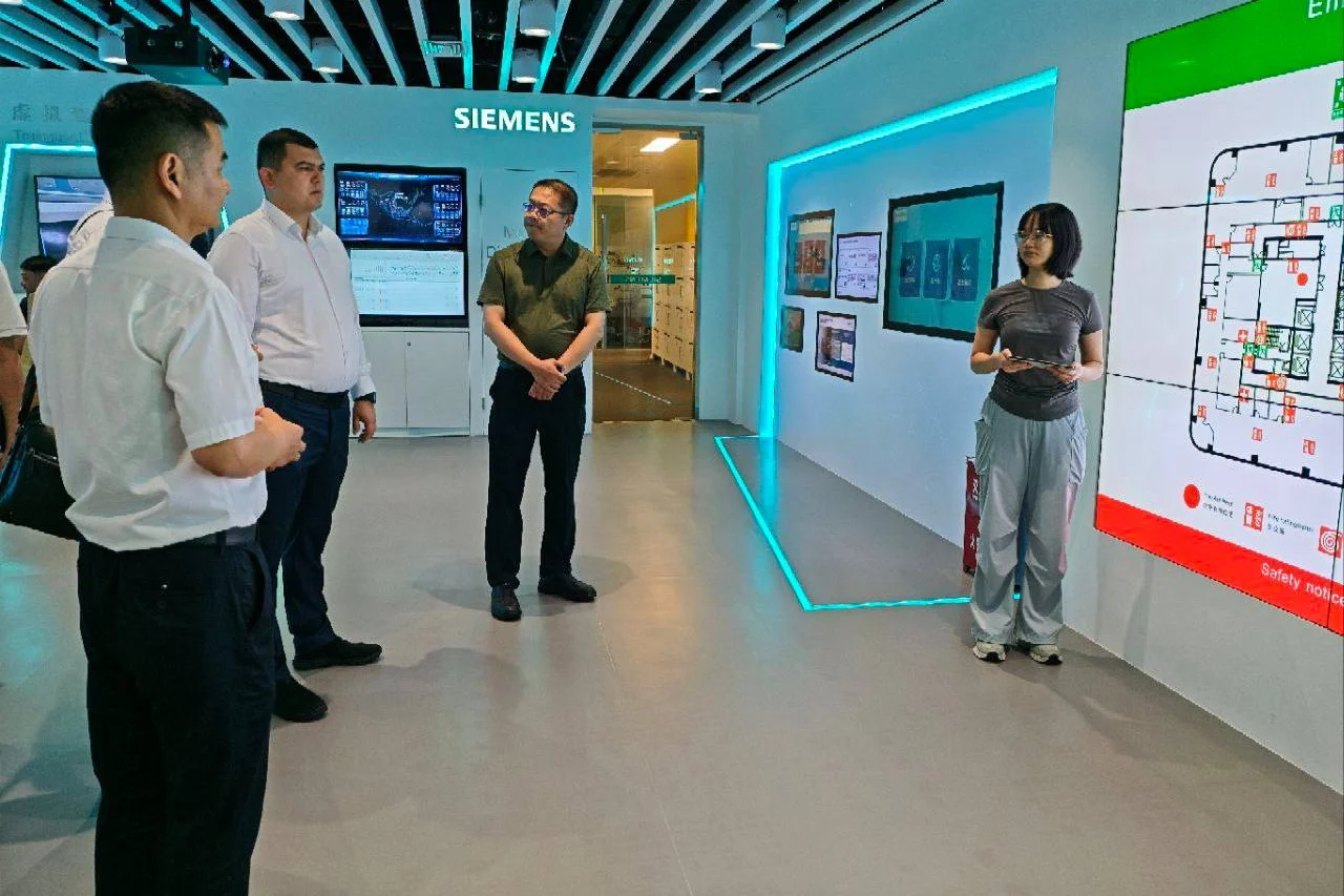 Ташкентский метрополитен изучил технологии Siemens и CICT