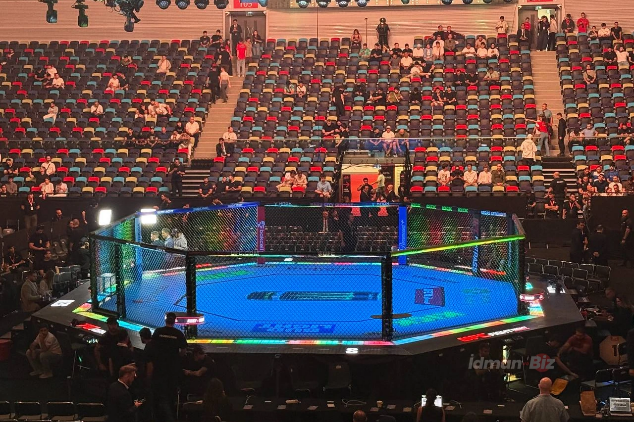 UFC Fight Night в Баку: стартовали бои