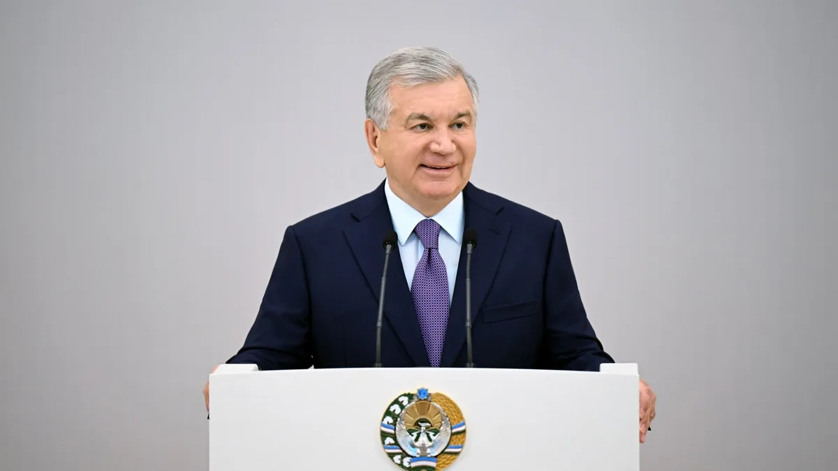 Шавкат Мирзиёев поздравил президента Украины с 35-летием независимости страны