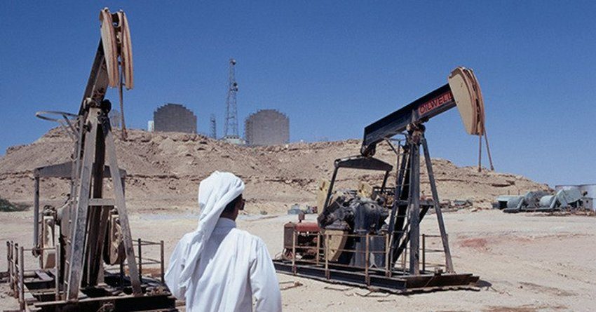 Кувейт объявил форс-мажор по поставкам нефти